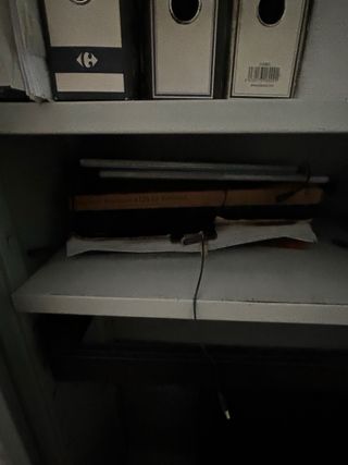 Archivo metal gris puerta corredera