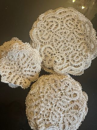 Centrini tombolo fatti a mano