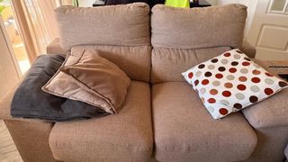 URGE PRECIO NEGOCIABLE Conjunto Sofás 3+2