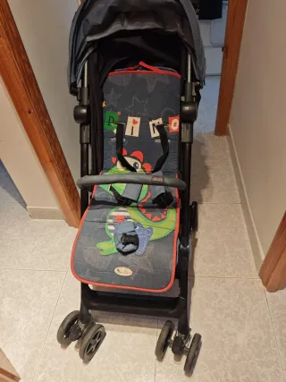 Silla de paseo plegable.