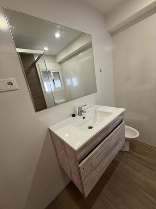 Muebles de baño madera y porcelana