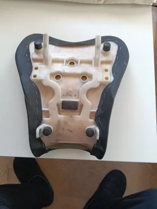 Asiento Suzuki GSXR K7 K8 Delantero