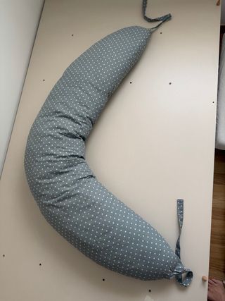 Cojín de lactancia, embarazo a estrenar.