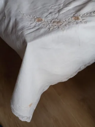 Mantelería Bordada 2,86 x 1,55