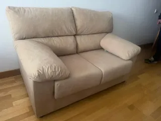 Sofá de 2 plazas beige