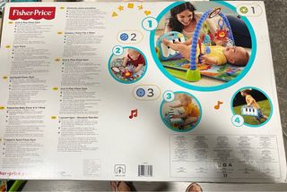 Tapete de juegos para bebé con piano