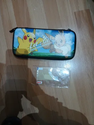 Funda Switch Pokemon Let's Go + Protector