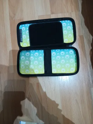 Funda Switch Pokemon Let's Go + Protector