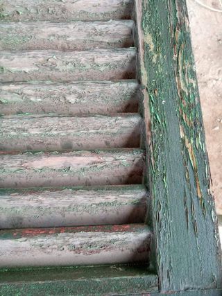 Mesa de madera rústica