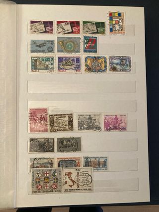 Album francobolli 400+ pezzi