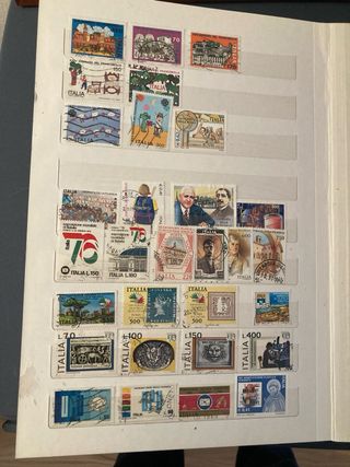 Album francobolli 400+ pezzi