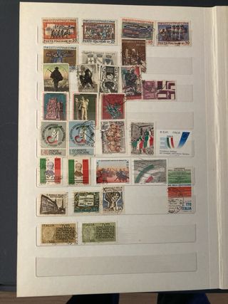Album francobolli 400+ pezzi