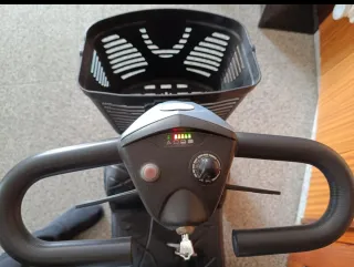 Scooter movilidad reducida eléctrico