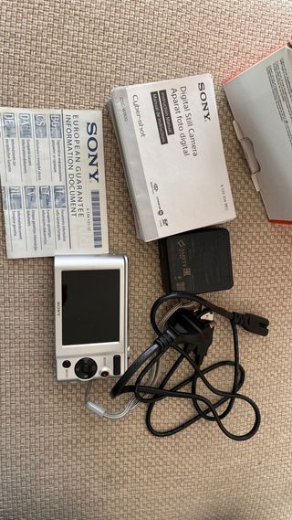 Cámara Sony Cyber-shot DSC-W800 20.1MP