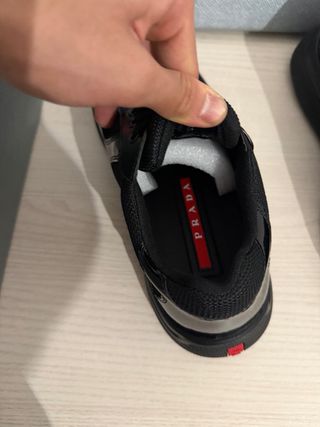 Prada America's Cup Negras