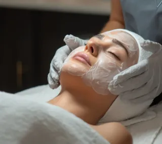 Masajes relajantes y quiromasaje y limpieza Facial