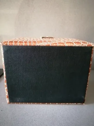 Joyero nuevo efecto piel cocodrilo