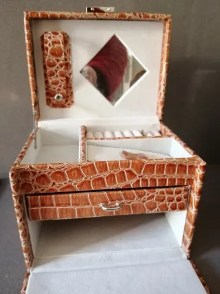 Joyero nuevo efecto piel cocodrilo