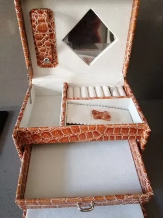 Joyero nuevo efecto piel cocodrilo