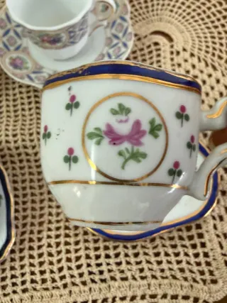 Set 4 Tazzine e Piattini in Miniatura