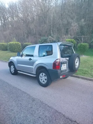 Mitsubishi Montero 2006