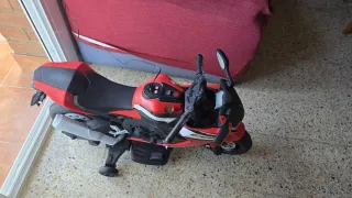 Moto Eléctrica Infantil Roja