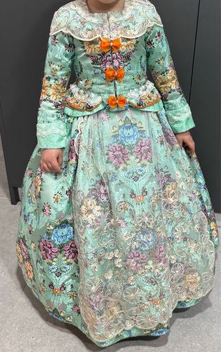 Traje fallera niña 5-6 años, peinetas y aderezo