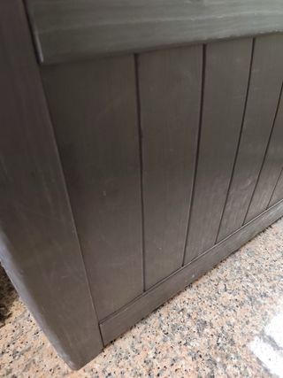 Baúl de resina negro