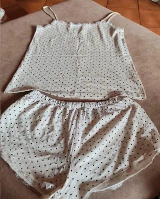 Pijama Hello Kitty lunares