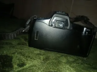 Cámara Minolta Zoom Xi 28-80mm