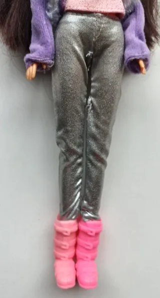 Muñeca esquiadora con accesorios