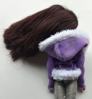 Muñeca esquiadora con accesorios