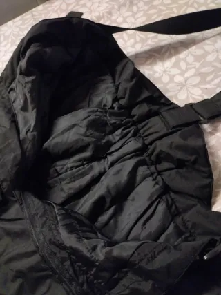 Pantaloni da sci neri con bretelle