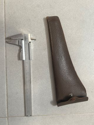 Calibre/ Pie de Rey Mitutoyo Antiguo + Funda Piel