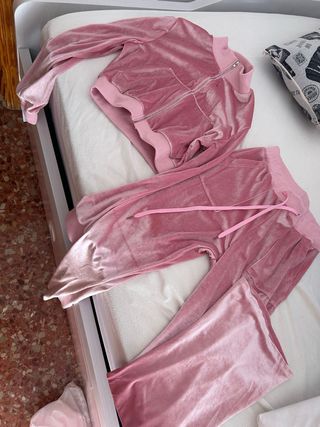 Conjunto chándal rosa terciopelo