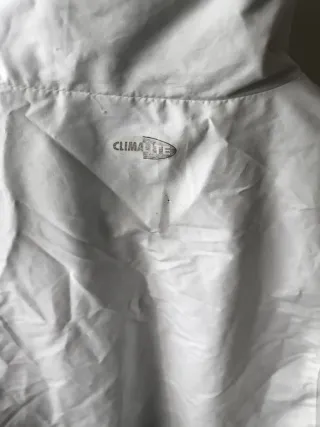 Chakequeta Adidas Climalite Blanca y Roja.m.164cm.