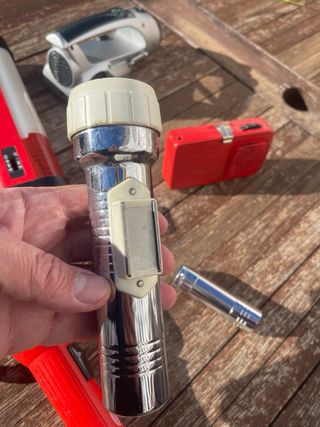 Lote 7 linternas dinamo/batería