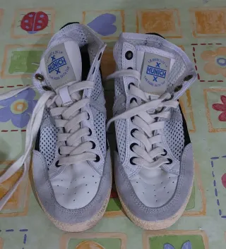 Zapatillas Munich Blancas y Grises