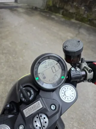 Ducati Scrambler cafe racer 800cc