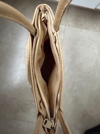 Bolso de fiesta beige con abalorios