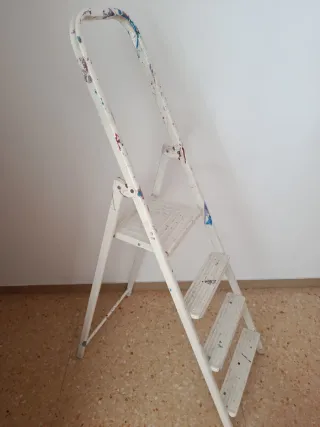 Escalera de mano plegable