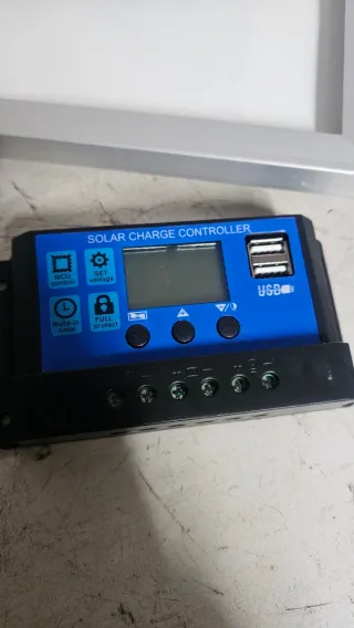Conjunto Painéis Solares 100A c/ Controlador