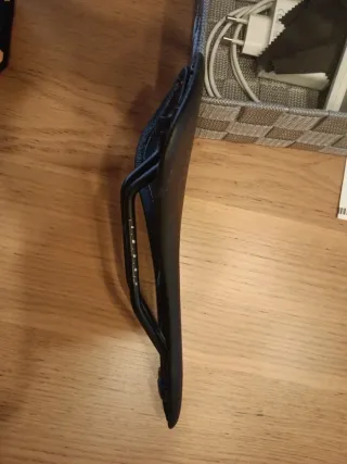 Sillín MTB Toseek Negro