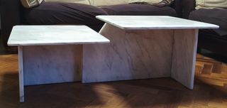 Mesa de comedor de mármol y metal