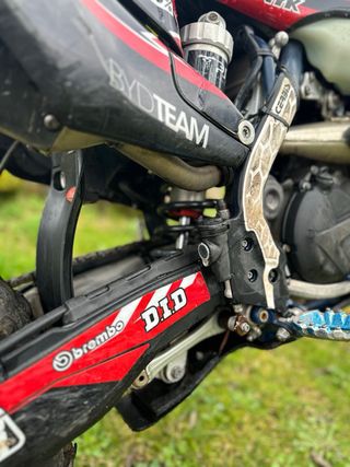 Husqvarna TE 300i TPI 2T Inyección (2020/21)Full