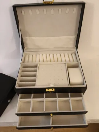 Portagioie di lusso nero e oro