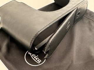 Custodia protettiva Leica Q3 19651 nera