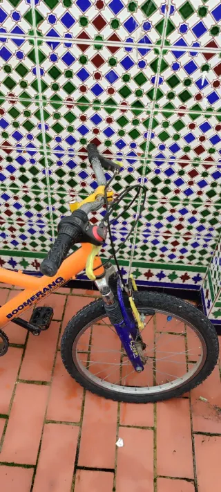 Bicicleta infantil naranja
