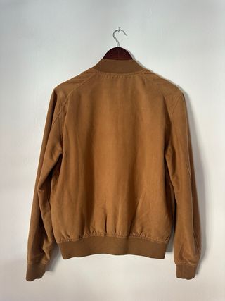 Chaqueta Bershka ante marrón