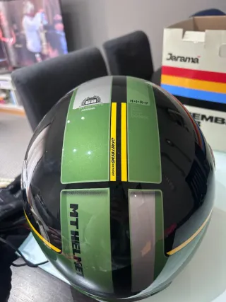 Casco MT Jarama Verde y Negro